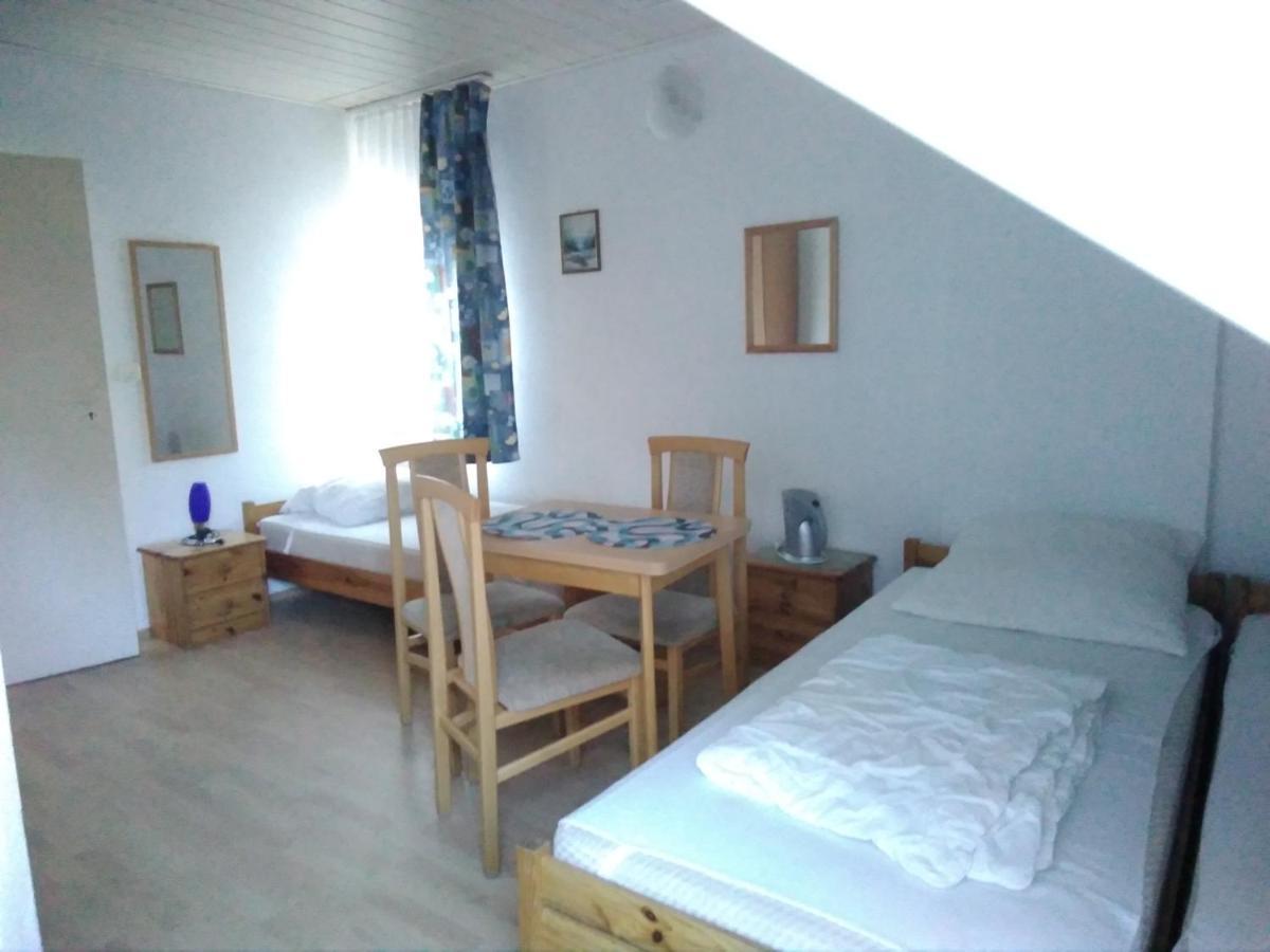 Dom Pod Sosnami Bed & Breakfast Mielno  Eksteriør bilde